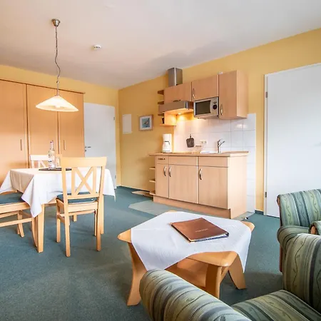 Schwalbennest 公寓 *